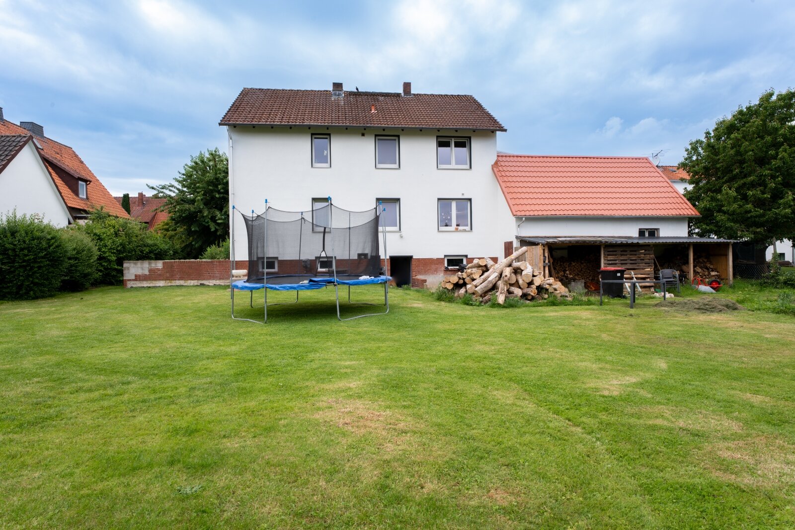 Zwei Häuser – viele Möglichkeiten! Saniertes Mehrfamilienhaus für Eigennutzer, Kapitalanleger & Mehrgenerationenwohnen Zwei Häuser – viele Möglichkeiten! Saniertes Mehrfamilienhaus für Eigennutzer, Kapitalanleger & Mehrgenerationenwohnen